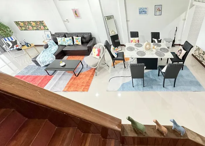 Villa Miq Hk611 Huai Khwang 4br Jodd Fair