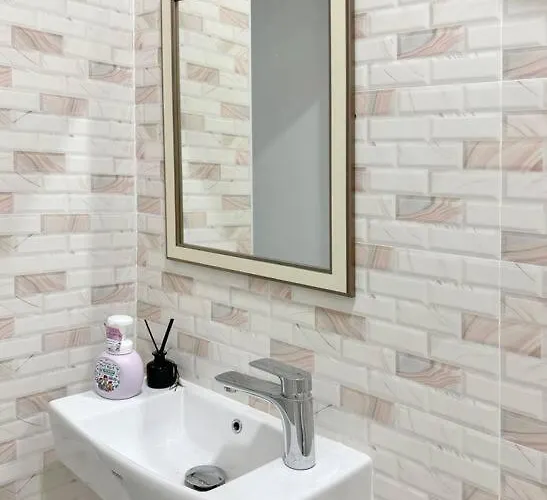 Miq Hk611 Huai Khwang 4br Jodd Fair