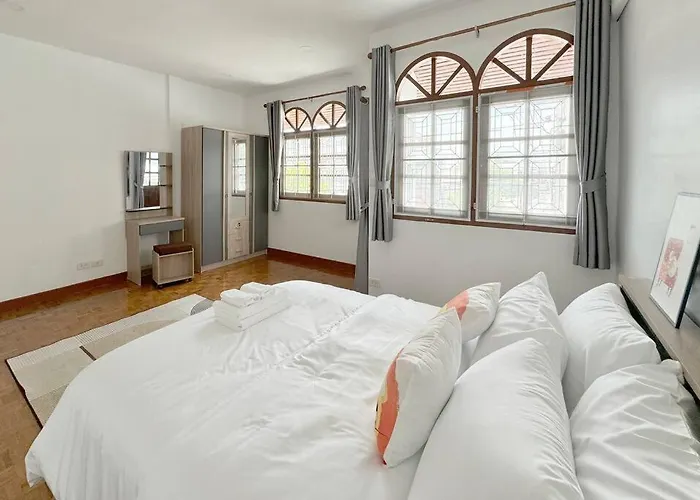 Miq Hk611 Huai Khwang 4br Jodd Fair *