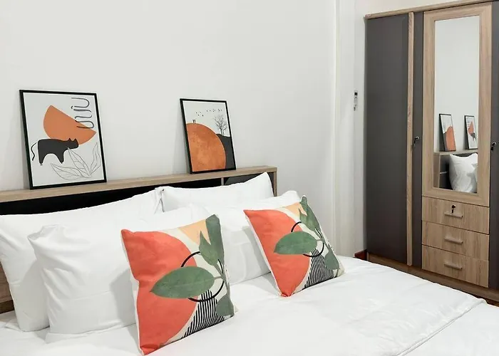 Miq Hk611 Huai Khwang 4br Jodd Fair
