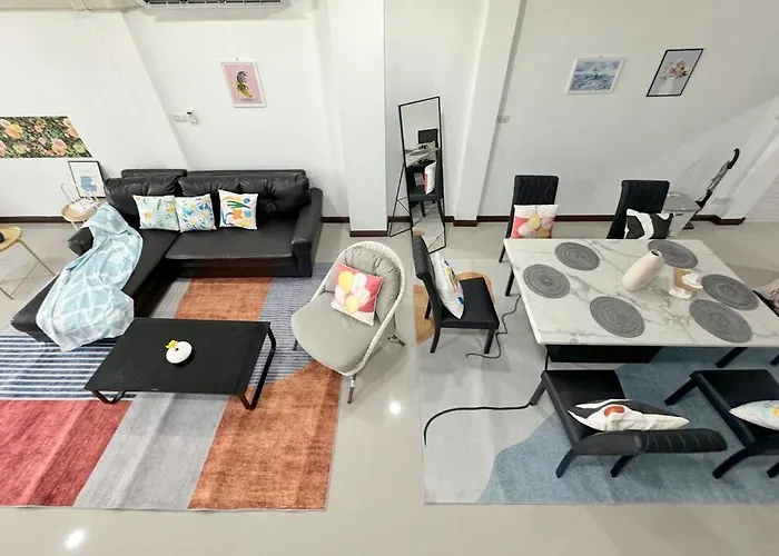 Villa Miq Hk611 Huai Khwang 4br Jodd Fair Bangkok