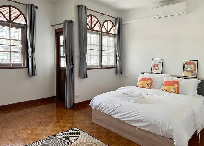 Miq Hk611 Huai Khwang 4br Jodd Fair Bangkok