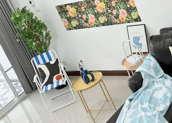 Villa Miq Hk611 Huai Khwang 4br Jodd Fair