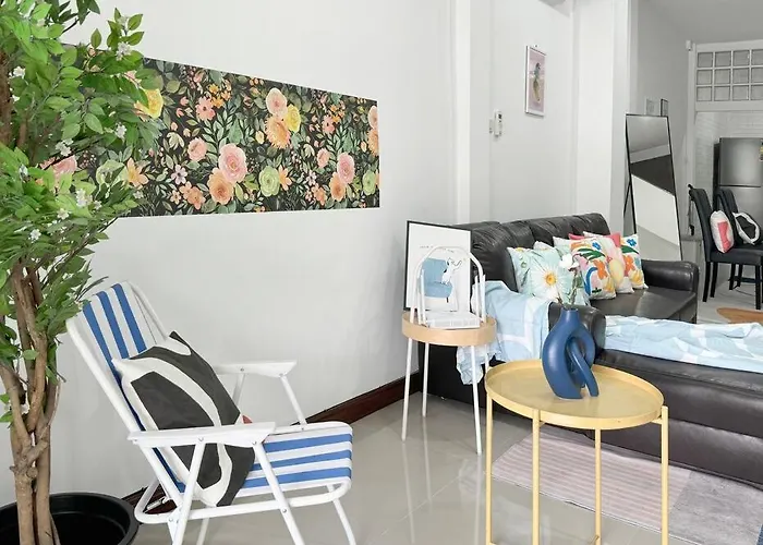Miq Hk611 Huai Khwang 4br Jodd Fair * Bangkok