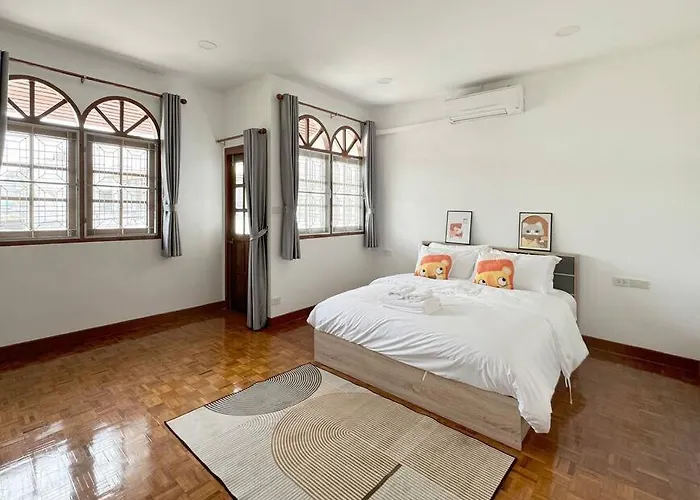 Villa Miq Hk611 Huai Khwang 4br Jodd Fair Bangkok