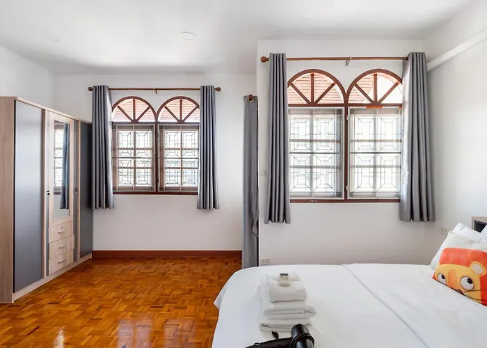 Miq Hk611 Huai Khwang 4br Jodd Fair Villa