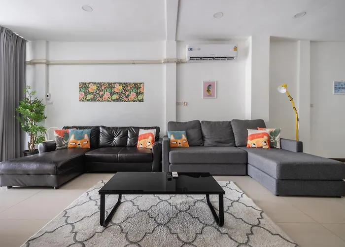 Villa Miq Hk611 Huai Khwang 4br Jodd Fair