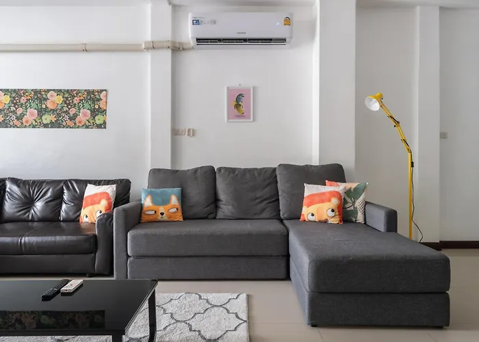 Miq Hk611 Huai Khwang 4br Jodd Fair *