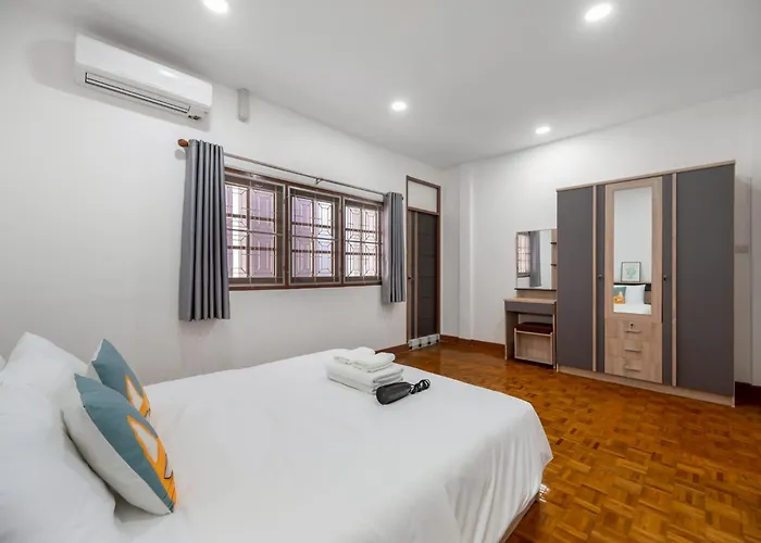Miq Hk611 Huai Khwang 4br Jodd Fair Villa