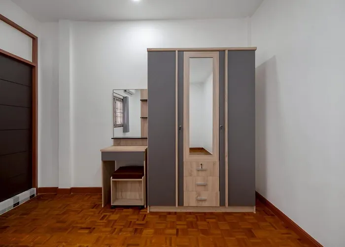 Miq Hk611 Huai Khwang 4br Jodd Fair Villa